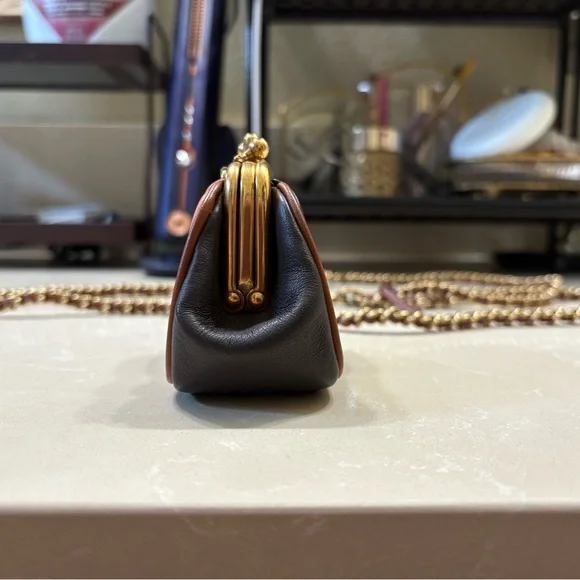 Coach Kisslock Rexy 1941 - Picture 4 of 12